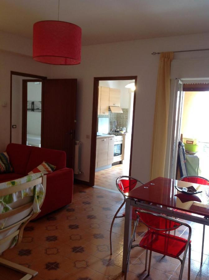 Apartment In Patti Marina: A Step Away From The Sea And From The Center! Exterior photo