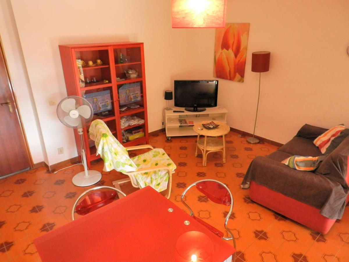 Apartment In Patti Marina: A Step Away From The Sea And From The Center! Exterior photo