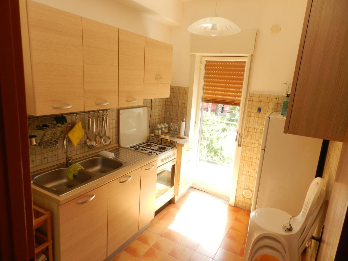 Apartment In Patti Marina: A Step Away From The Sea And From The Center! Exterior photo